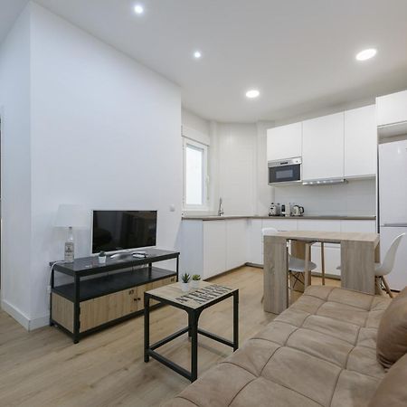 Avila Calle, Precioso Estudio En Santiago Bernabeu-Estrecho En Segundo Piso Sin Ascensor Daire Madrid Dış mekan fotoğraf